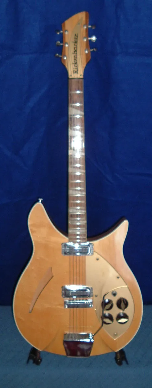 1961 Rickenbacker 365 in Mapleglo